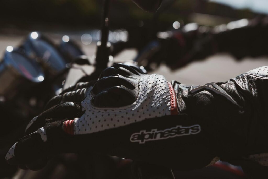 Leather riding gloves